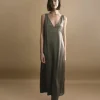 Robe satinée col V