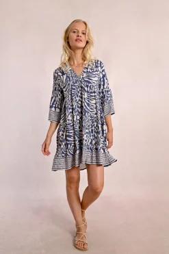 Robe style kimono