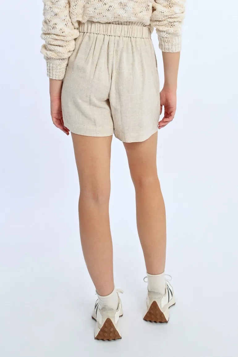 Short en lin, taille haute