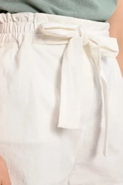 Short fluide ceinturé