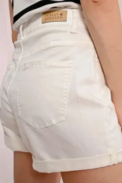 Short retroussé