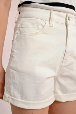 Short retroussé