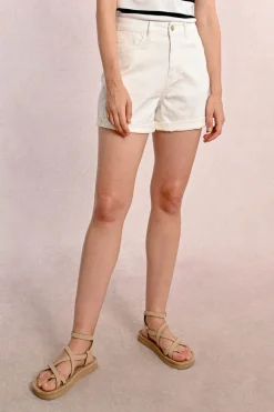 Short retroussé