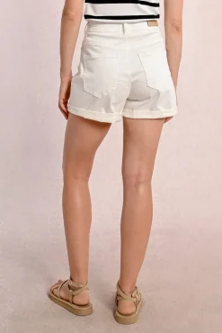 Short retroussé