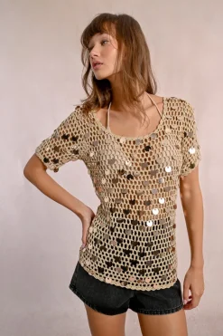 Top en crochet et sequins
