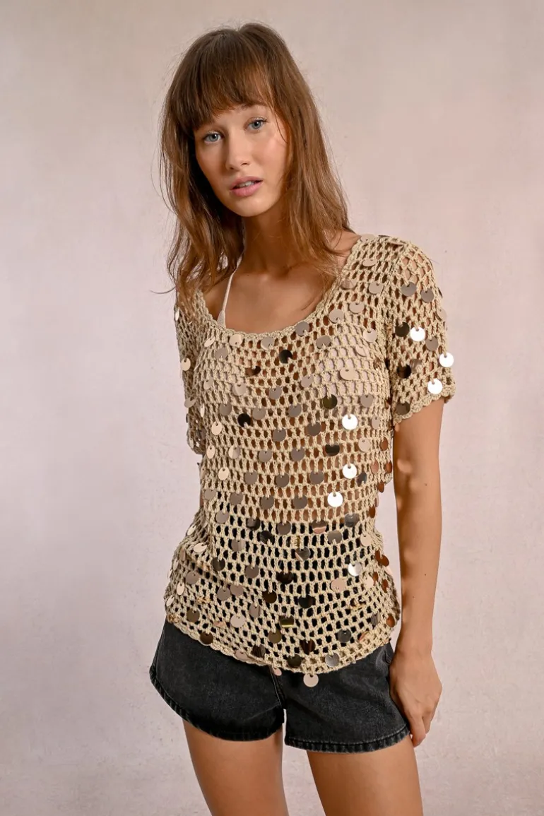 Top en crochet et sequins
