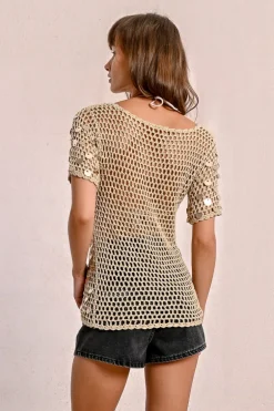 Top en crochet et sequins