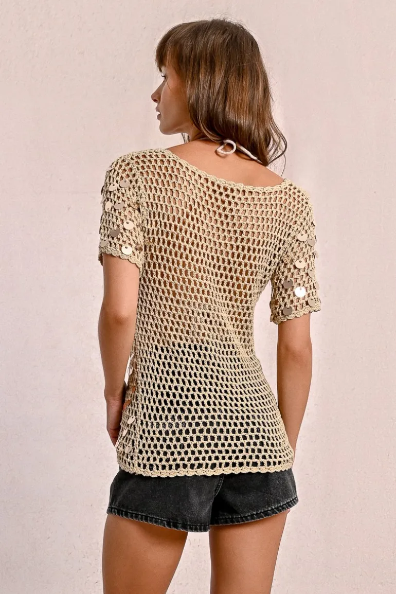 Top en crochet et sequins