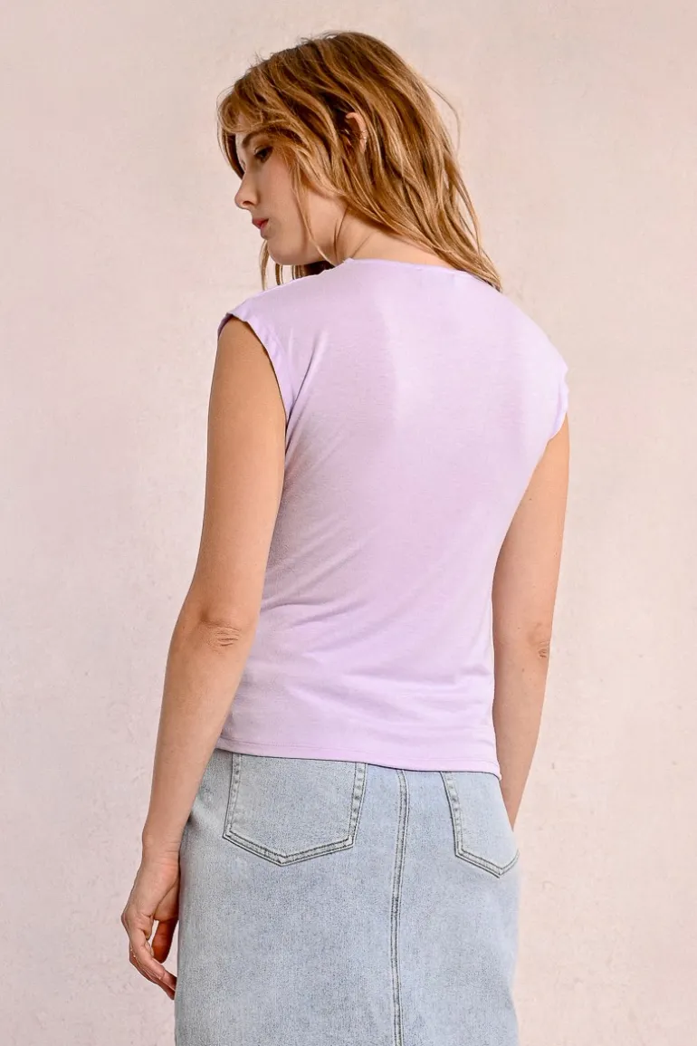 T-shirt à col V, orné de strass