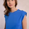 T-shirt à larges épaulettes