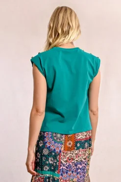 T-shirt à larges épaulettes