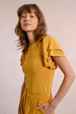 T-shirt ajusté avec manches volantées