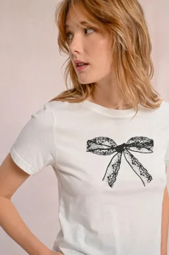 T-shirt cintré avec motif noeud dentelle