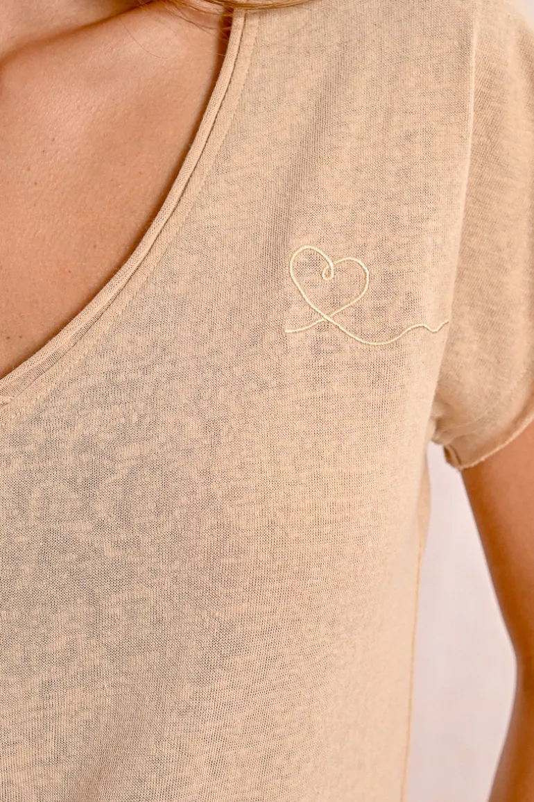T-shirt col V