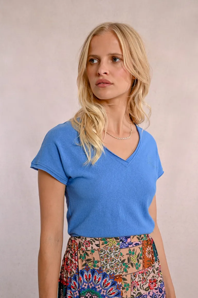 T-shirt col V