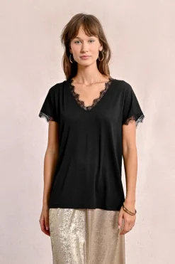 T-shirt dentelé