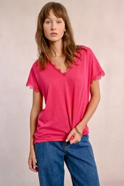 T-shirt dentelé