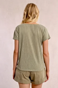 T-shirt fluide à col V