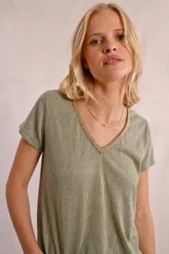 T-shirt fluide à col V