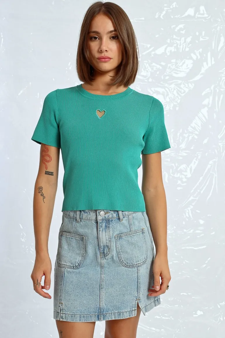 T-shirt ouverture en c艙ur