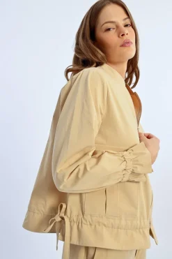 Veste droite, zippée