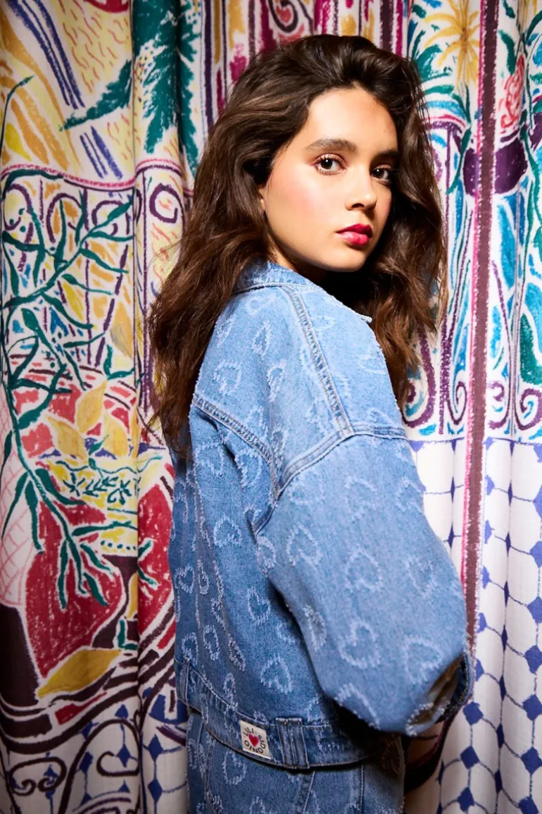 Veste en jean à motif c艙ur