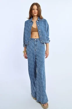 Veste en jean à motif c艙ur