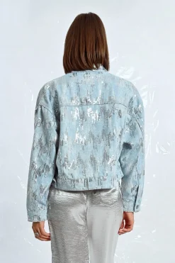 Veste en jean et sequins